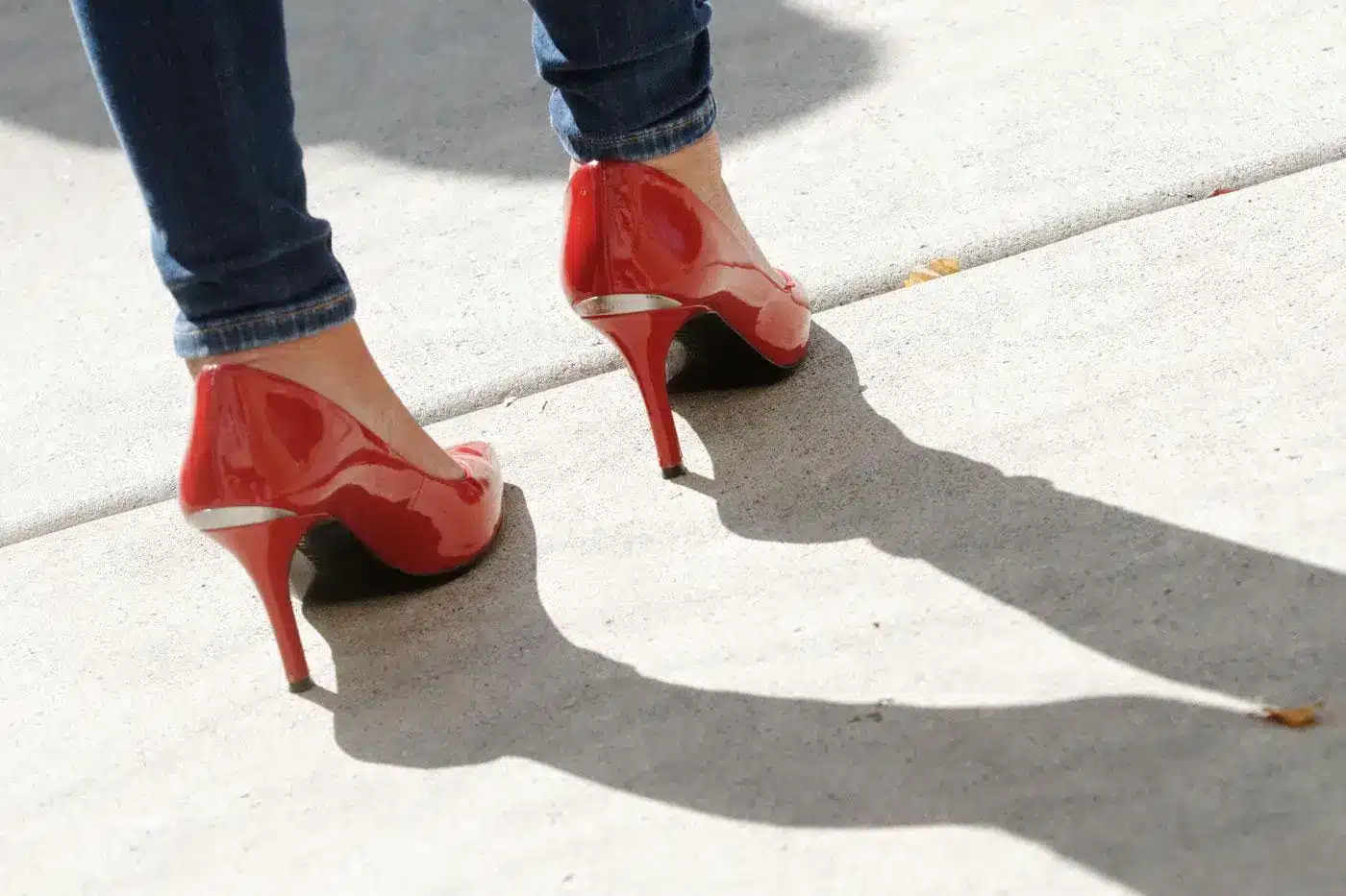 How I Channel My Inner Lauren Boebert and Make $10K a Month Selling Feet Pics on FeetFinder