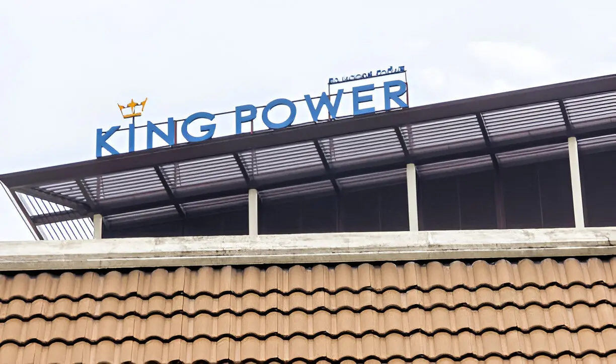 Durable & Weatherproof Rooftop Signs for Any Business