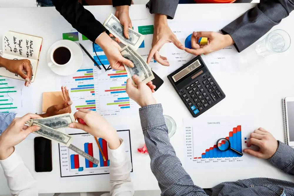Top 10 Exciting Online MBA in Finance Management Jobs in India