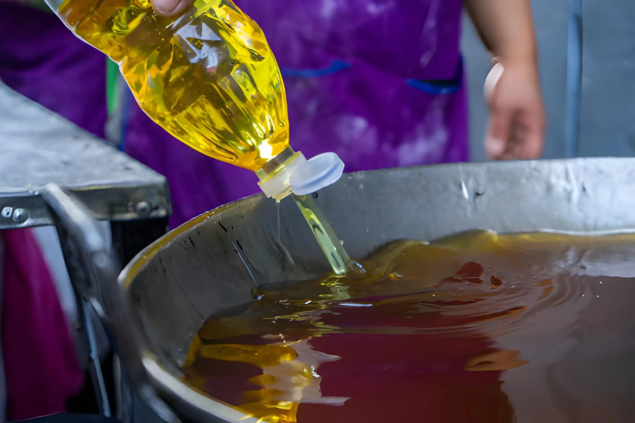 Why Reliable Used Cooking Oil Disposal Protects the Environment and Your Community
