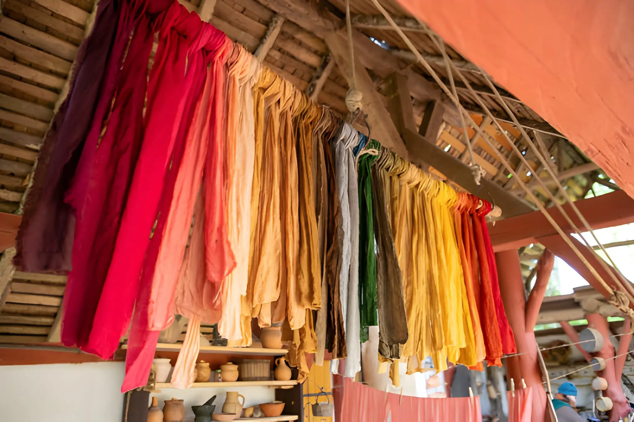 How to Choose Plant-Dyed Fabrics for Your Boho Wardrobe
