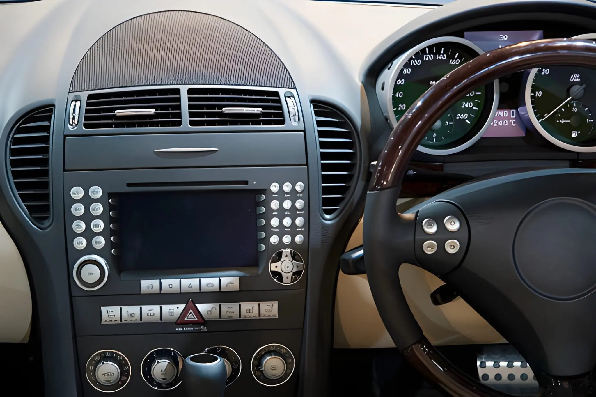 A Premium Bluetooth Head Unit will Make Your Dashboard Work Better