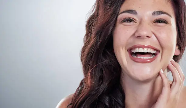 Unlock Your Confidence with a Stunning Smile Makeover