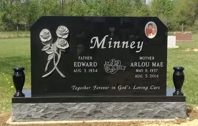 Key Ways To Honor Loved Ones Through Unique Headstone Designs