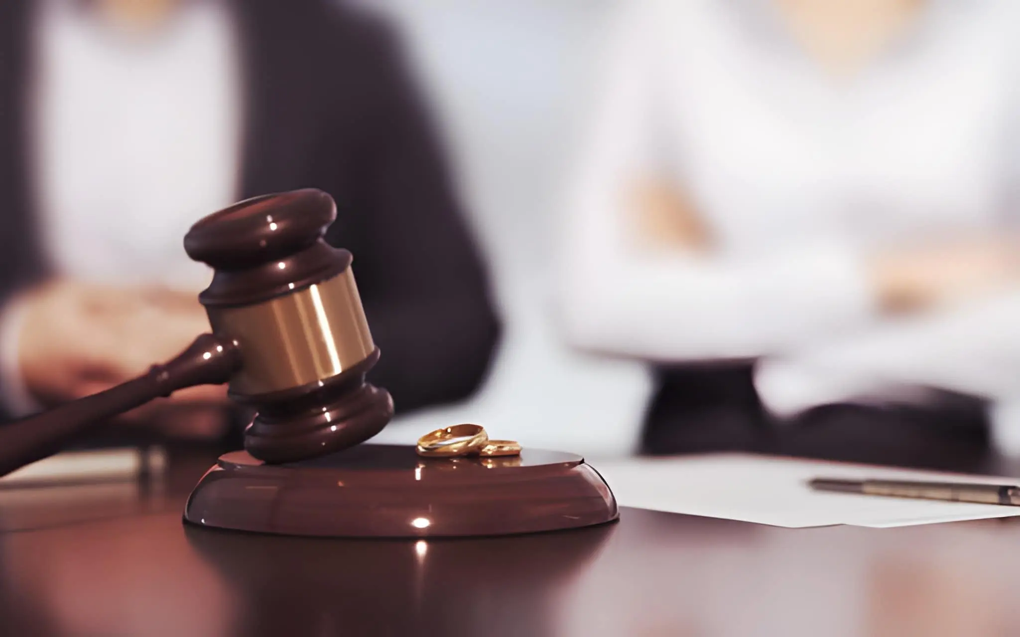 How Divorce Lawyers in Charleston Protect Your Rights During Separation